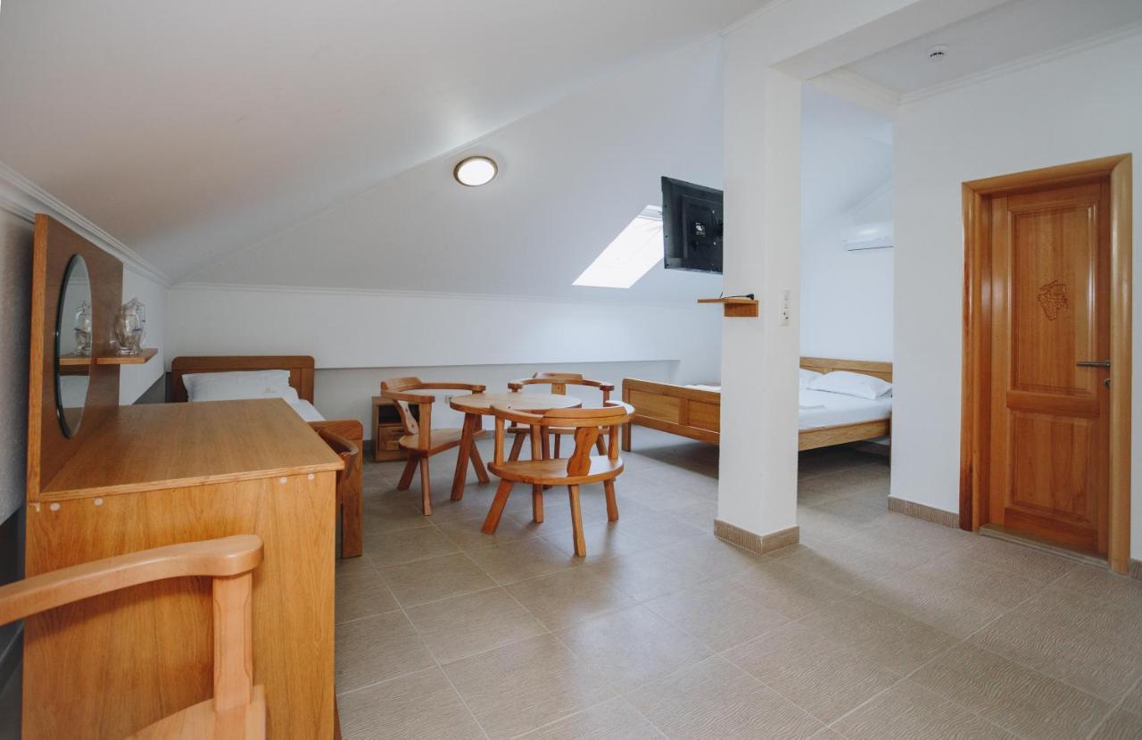 Eco Winery Lipovac Apartments Cetinje Exterior photo